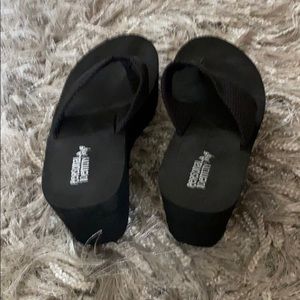 Black platform flip flop/Sandals